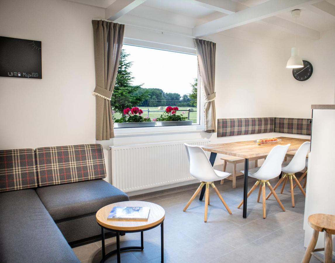 Ugo Apartman Halászi Eksteriør billede