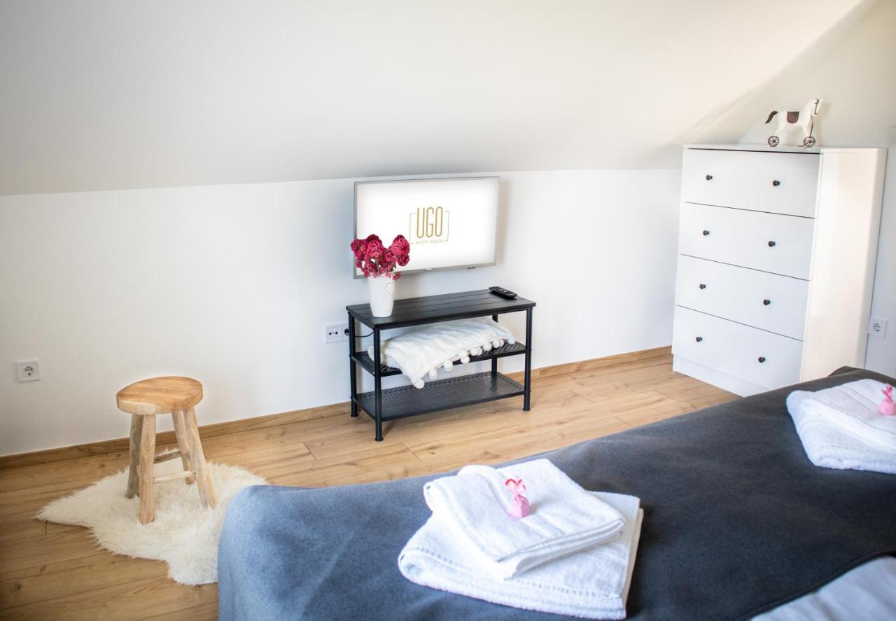 Ugo Apartman Halászi Eksteriør billede