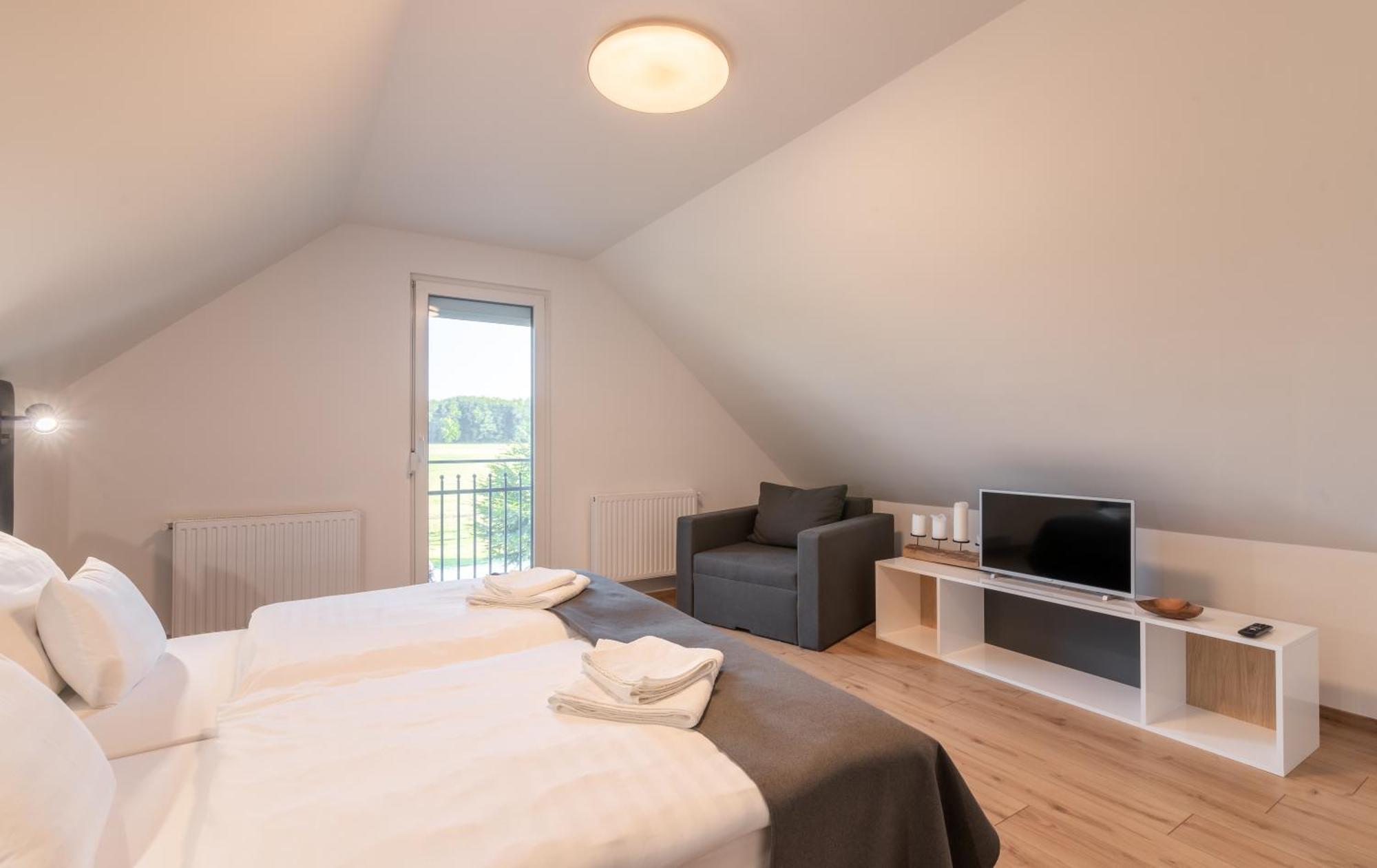 Ugo Apartman Halászi Eksteriør billede