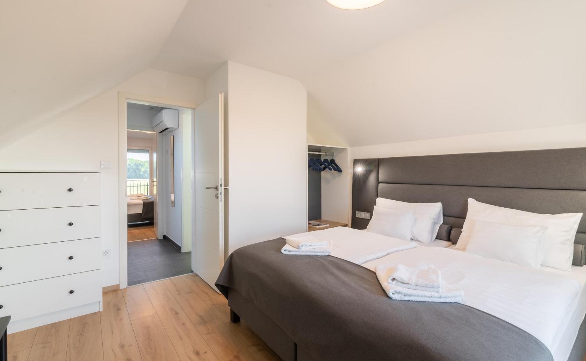 Ugo Apartman Halászi Eksteriør billede